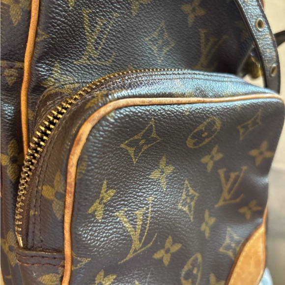Louis Vuitton Amazon Monogram Messenger Bag - Black and Brown - Picture 13 of 13